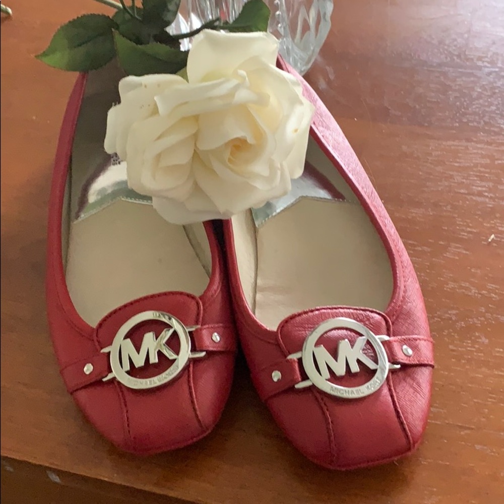 Michael Kors flats